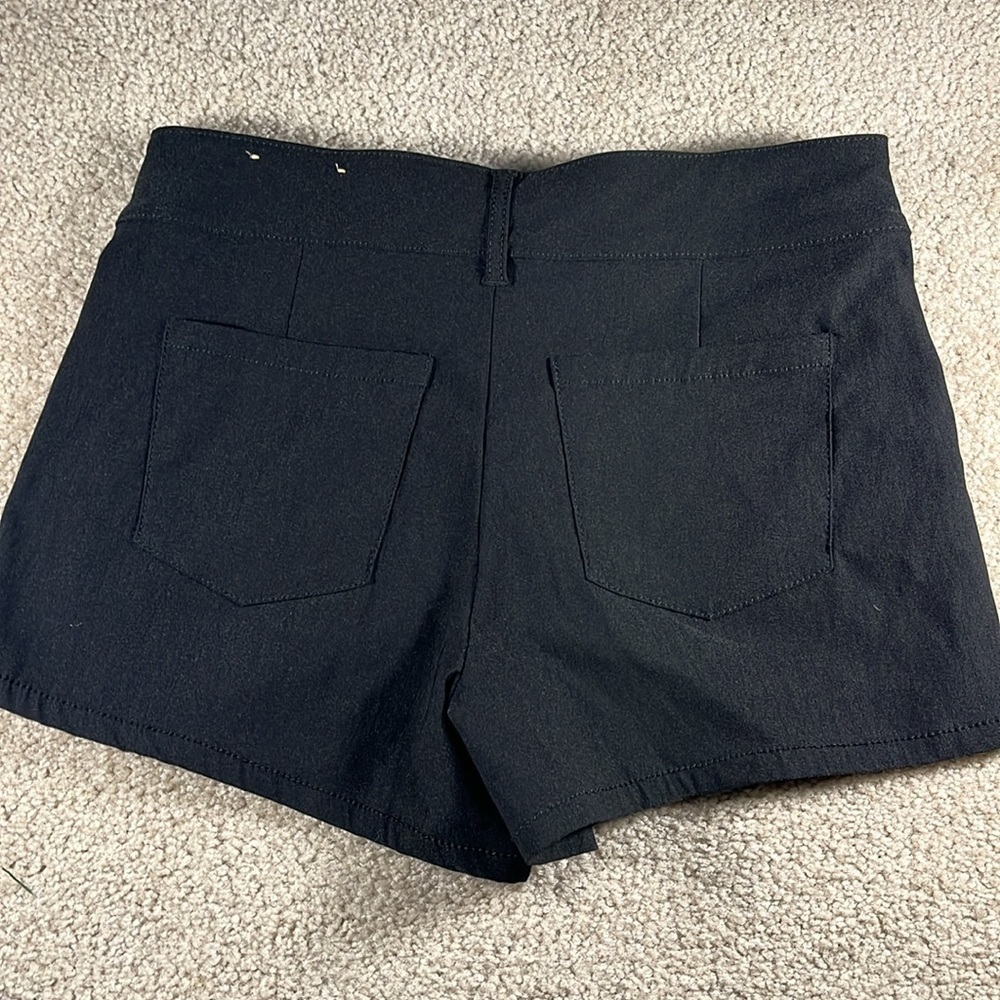 “Madden NYC: Belt Shorts size XS” - Picture 2 of 8